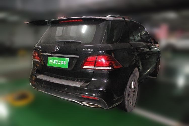 Used Mercedes-Benz GLE 2017 GLE 320 4MATIC Dynamic Model Rear Right 45 Deg