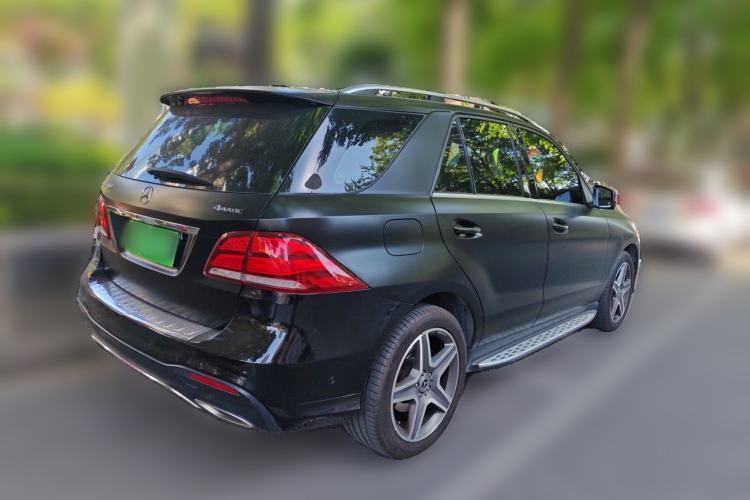Used Mercedes-Benz GLE 2017 GLE 400 4MATIC Rear Right 45 Deg
