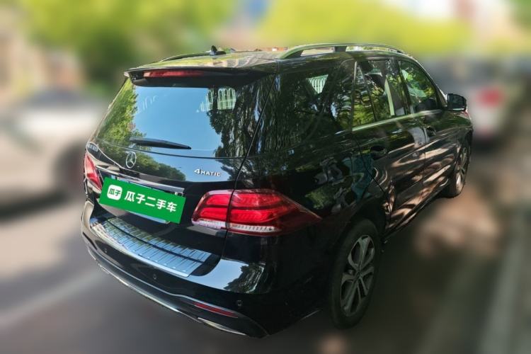 Used Mercedes-Benz GLE 2017 GLE 320 4MATIC Dynamic Model Rear Right 45 Deg