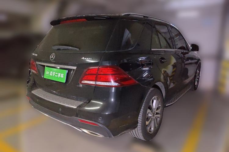 Used Mercedes-Benz GLE 2017 GLE 320 4MATIC Luxury Model Rear Right 45 Deg