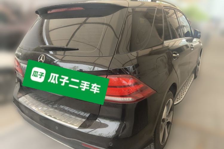 Used Mercedes-Benz GLE 2017 GLE 320 4MATIC Luxury Model Rear Right 45 Deg