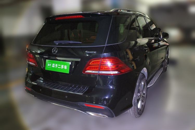 Used Mercedes-Benz GLE 2017 GLE 320 4MATIC Dynamic Model Rear Right 45 Deg
