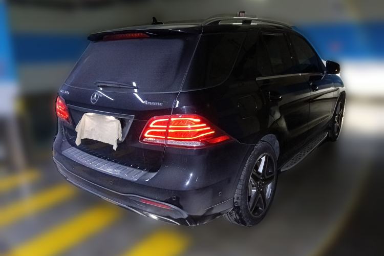 Used Mercedes-Benz GLE 2017 GLE 400 4MATIC Rear Right 45 Deg