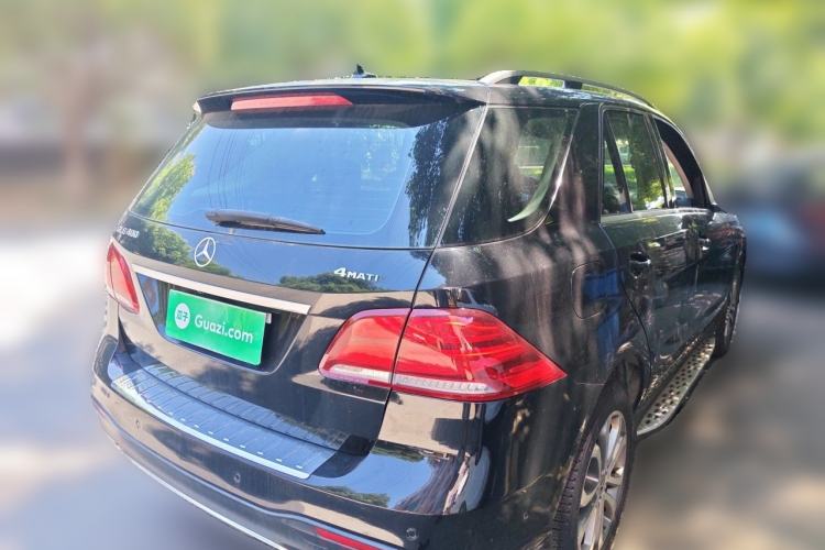 Used Mercedes-Benz GLE 2017 GLE 320 4MATIC Dynamic Model Rear Right 45 Deg