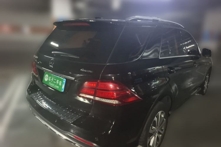 Used Mercedes-Benz GLE 2017 GLE 320 4MATIC Dynamic Model Rear Right 45 Deg