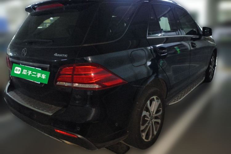 Used Mercedes-Benz GLE 2017 GLE 320 4MATIC Dynamic Model Rear Right 45 Deg