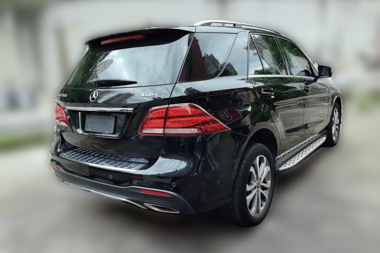 Used Mercedes-Benz GLE 2017 GLE 320 4MATIC Dynamic Model Rear Right 45 Deg