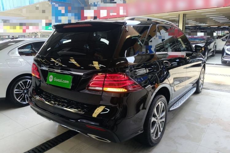Used Mercedes-Benz GLE 2017 GLE 320 4MATIC Dynamic Model Rear Right 45 Deg