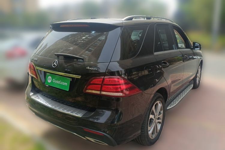 Used Mercedes-Benz GLE 2017 GLE 320 4MATIC Dynamic Model Rear Right 45 Deg