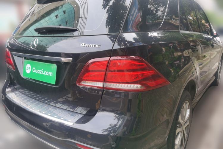 Used Mercedes-Benz GLE 2017 GLE 320 4MATIC Dynamic Model Rear Right 45 Deg