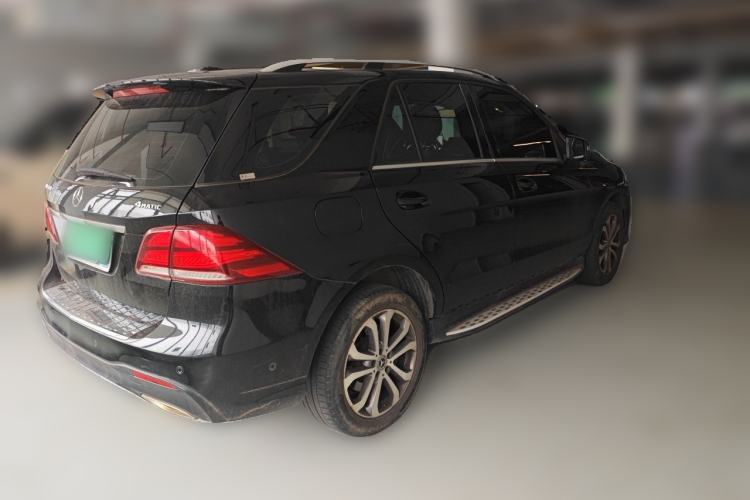 Used Mercedes-Benz GLE 2017 GLE 320 4MATIC Dynamic Model Rear Right 45 Deg