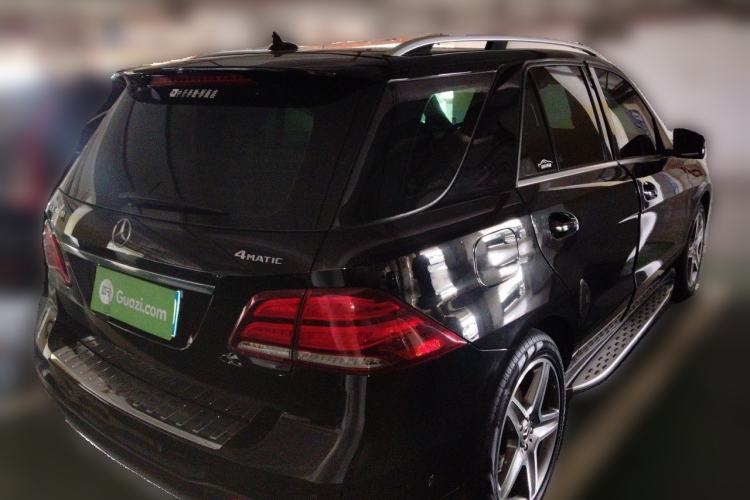 Used Mercedes-Benz GLE 2017 GLE 400 4MATIC Rear Right 45 Deg