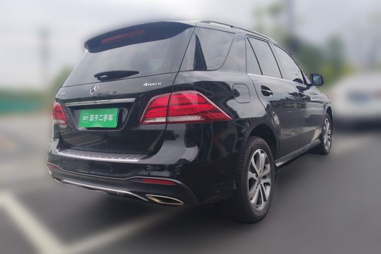 Used Mercedes-Benz GLE 2017 GLE 320 4MATIC Dynamic Model Rear Right 45 Deg