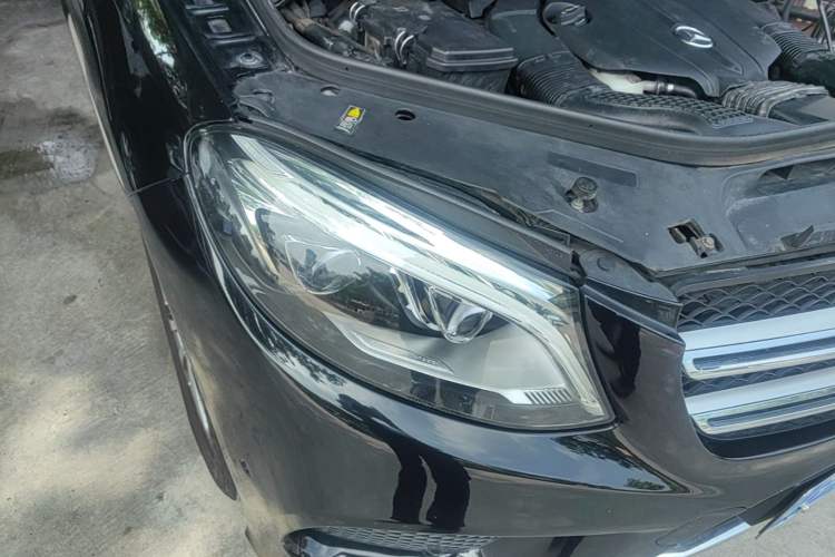 Used Mercedes-Benz GLE 2017 GLE 320 4MATIC Dynamic Model Right Front Headlight