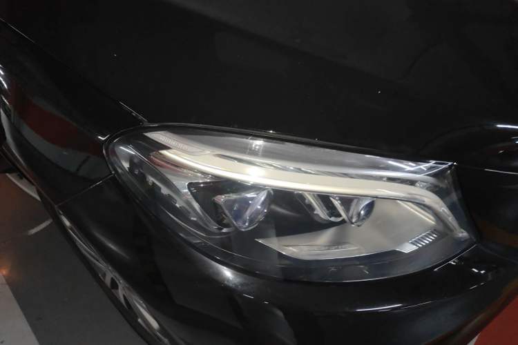 Used Mercedes-Benz GLE 2017 GLE 320 4MATIC Dynamic Model Right Front Headlight