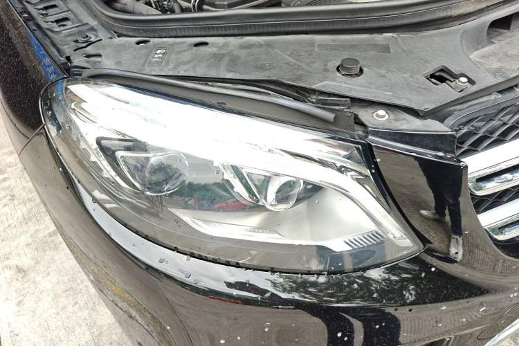 Used Mercedes-Benz GLE 2017 GLE 320 4MATIC Dynamic Model Right Front Headlight