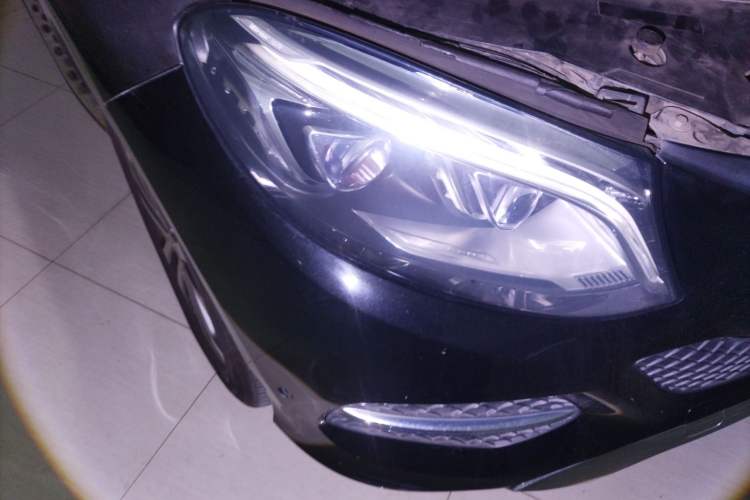 Used Mercedes-Benz GLE  Right Front Headlight