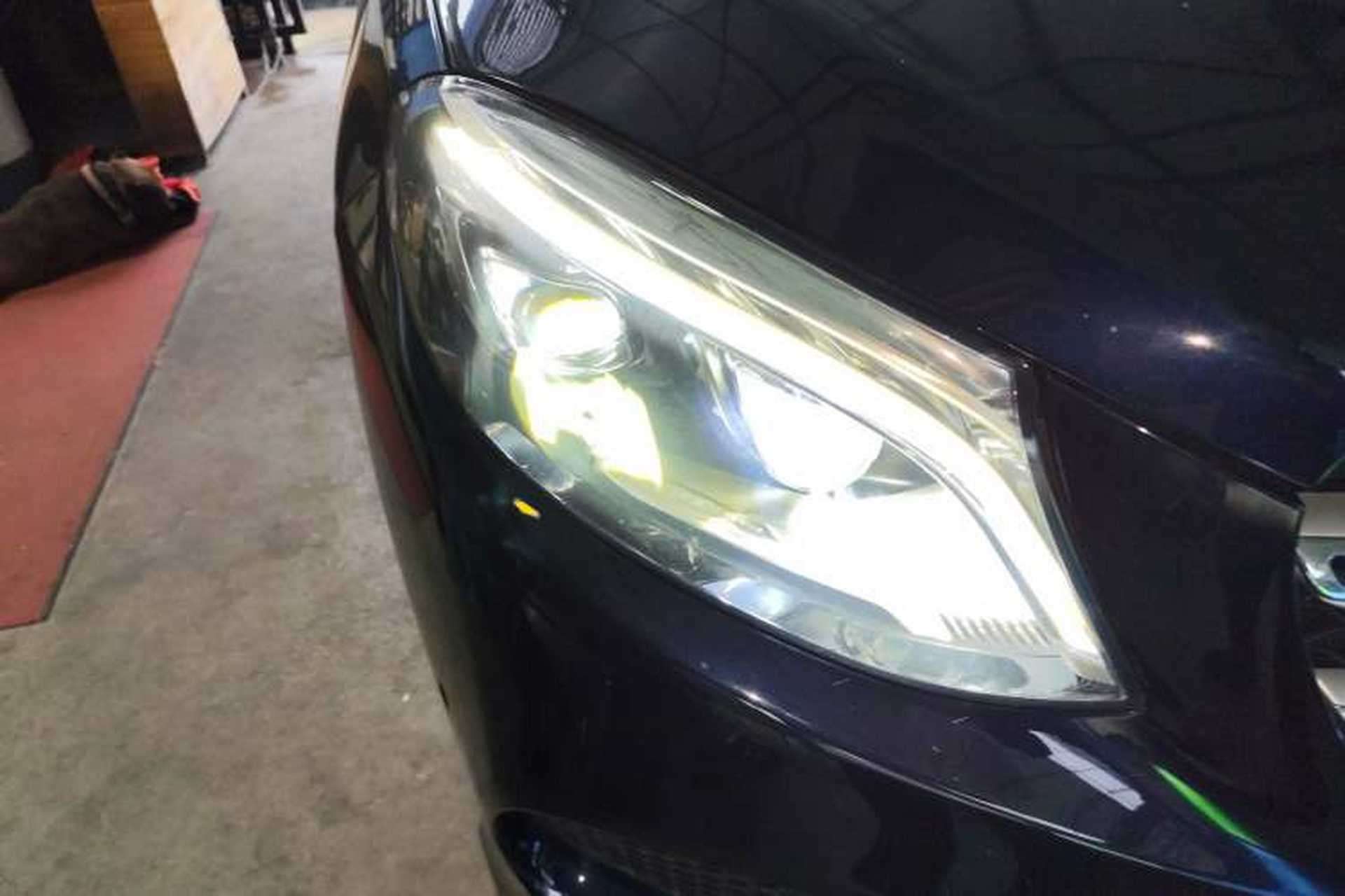 Used Mercedes-Benz GLE 2017 GLE 320 4MATIC Dynamic Model Right Front Headlight