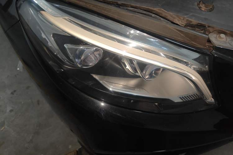 Used Mercedes-Benz GLE 2017 GLE 400 4MATIC Right Front Headlight