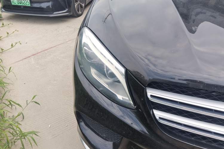 Used Mercedes-Benz GLE 2017 GLE 320 4MATIC Dynamic Model Right Front Headlight