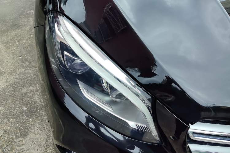 Used Mercedes-Benz GLE 2017 GLE 320 4MATIC Dynamic Model Right Front Headlight