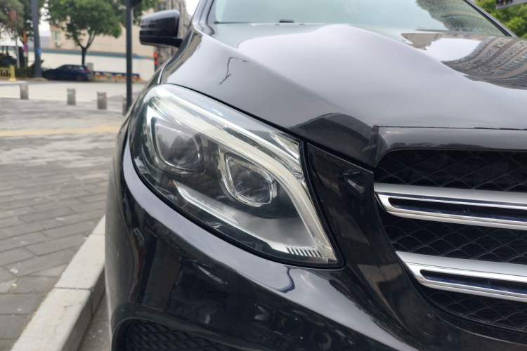Used Mercedes-Benz GLE 2017 GLE 320 4MATIC Dynamic Model Right Front Headlight