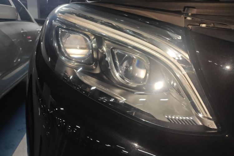 Used Mercedes-Benz GLE 2017 GLE 320 4MATIC Dynamic Model Right Front Headlight