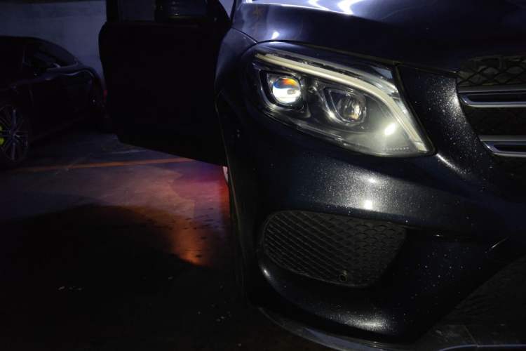 Used Mercedes-Benz GLE 2017 GLE 320 4MATIC Dynamic Model Right Front Headlight