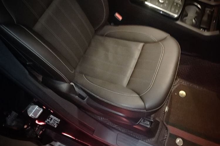 Used Mercedes-Benz GLE 2017 GLE 400 4MATIC Right Front Seat