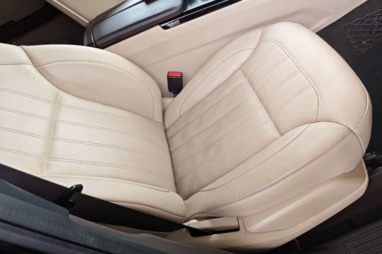 Used Mercedes-Benz GLE 2017 GLE 400 4MATIC Right Front Seat