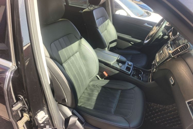 Used Mercedes-Benz GLE 2017 GLE 320 4MATIC Dynamic Model Right Front Seat