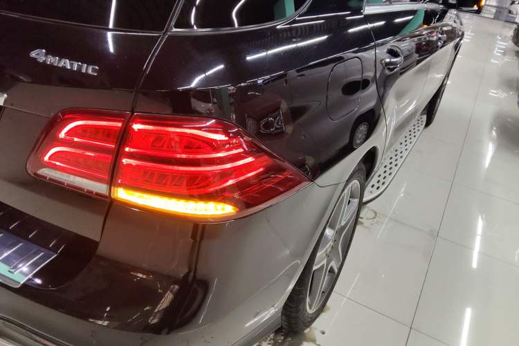 Used Mercedes-Benz GLE 2017 GLE 400 4MATIC Right Rear Taillight
