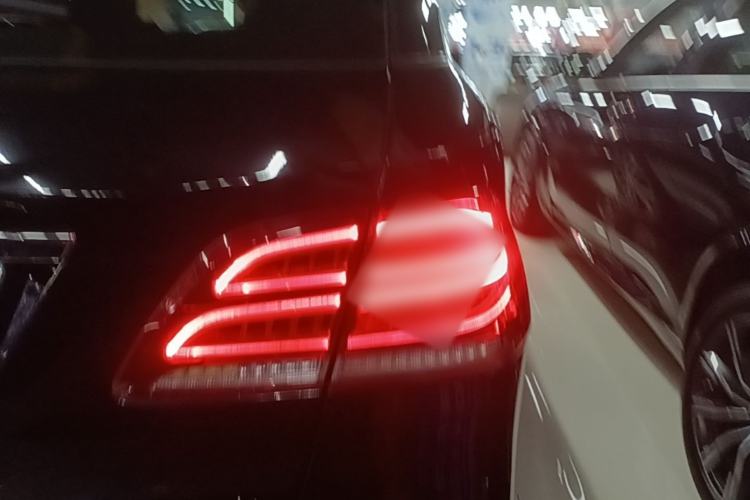 Used Mercedes-Benz GLE 2017 GLE 320 4MATIC Dynamic Model Right Rear Taillight