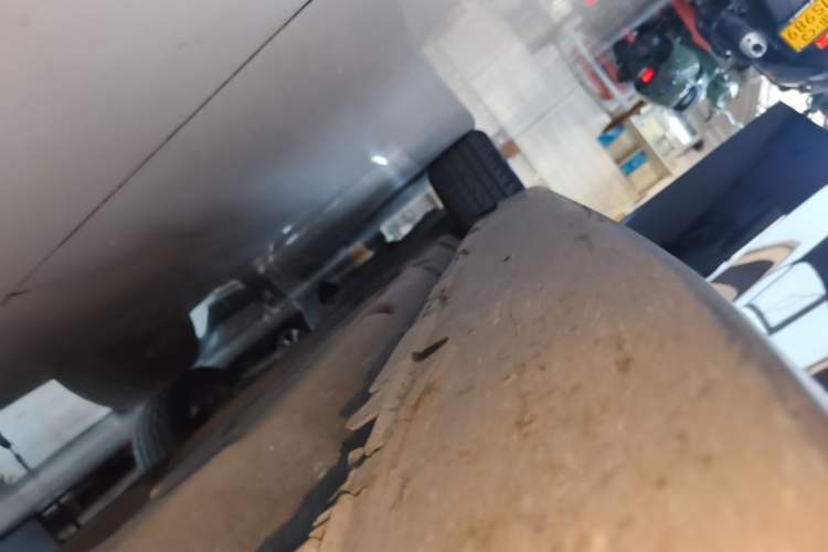 Used Mercedes-Benz GLE 2017 GLE 320 4MATIC Dynamic Model Right Side Sill