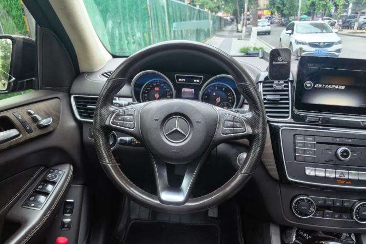 Used Mercedes-Benz GLE 2017 GLE 400 4MATIC Steering Wheel