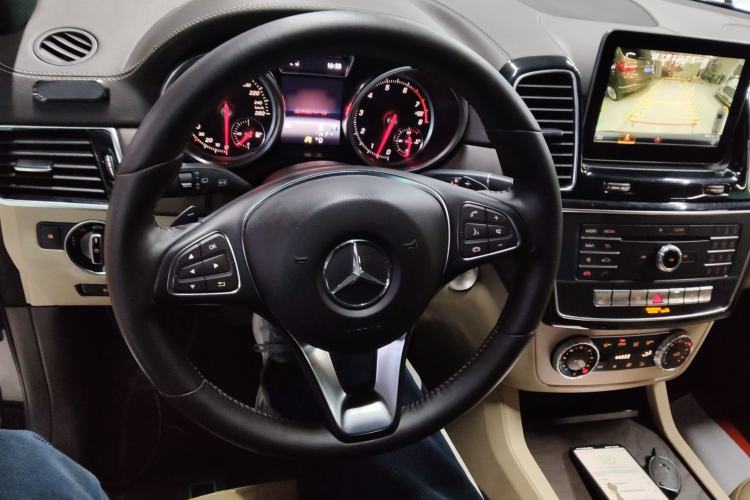 Used Mercedes-Benz GLE 2017 GLE 400 4MATIC Steering Wheel