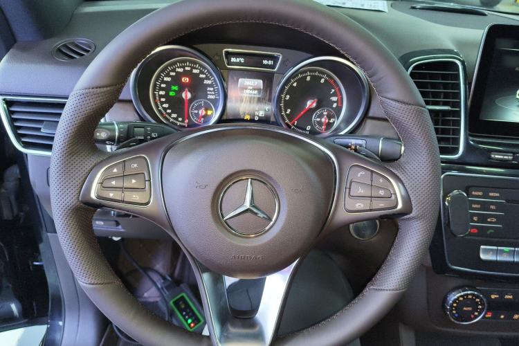 Used Mercedes-Benz GLE 2017 GLE 320 4MATIC Dynamic Model Steering Wheel