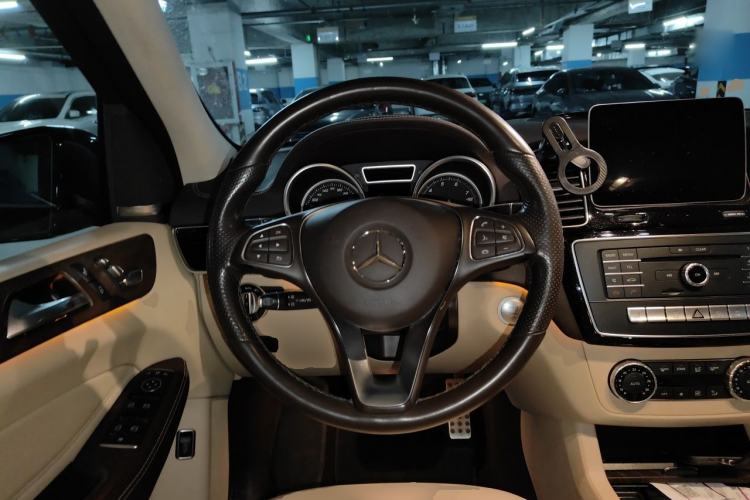 Used Mercedes-Benz GLE 2017 GLE 400 4MATIC Steering Wheel