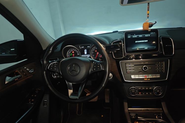 Used Mercedes-Benz GLE 2017 GLE 400 4MATIC Steering Wheel