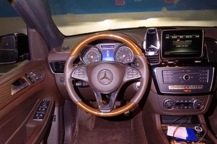 Used Mercedes-Benz GLE 2017 GLE 400 4MATIC Steering Wheel