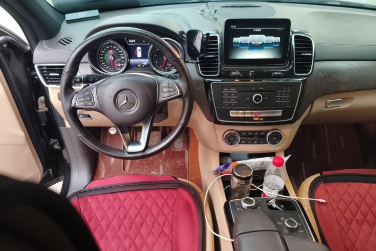 Used Mercedes-Benz GLE 2017 GLE 320 4MATIC Dynamic Model Steering Wheel
