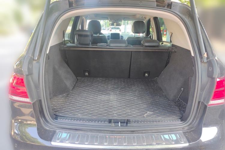 Used Mercedes-Benz GLE 2017 GLE 400 4MATIC Trunk