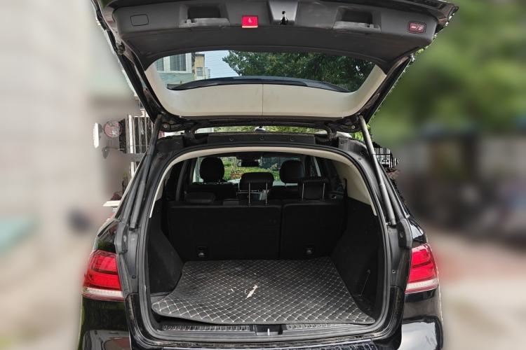 Used Mercedes-Benz GLE 2017 GLE 320 4MATIC Luxury Model Trunk