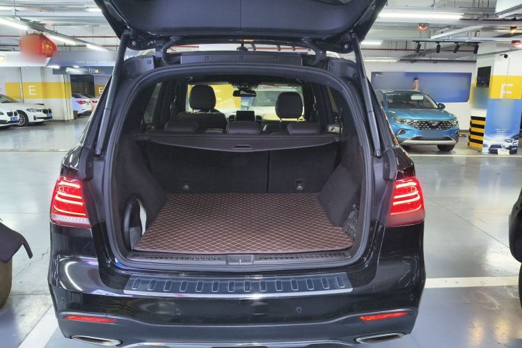Used Mercedes-Benz GLE 2017 GLE 320 4MATIC Dynamic Model Trunk