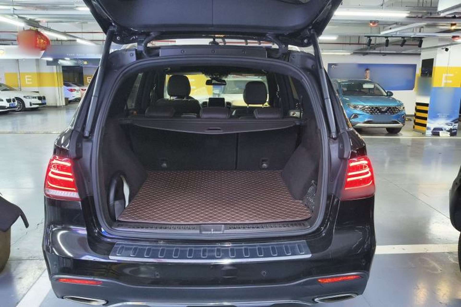 Used Mercedes-Benz GLE 2017 GLE 320 4MATIC Dynamic Model Trunk