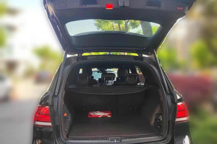 Used Mercedes-Benz GLE 2017 GLE 320 4MATIC Dynamic Model Trunk