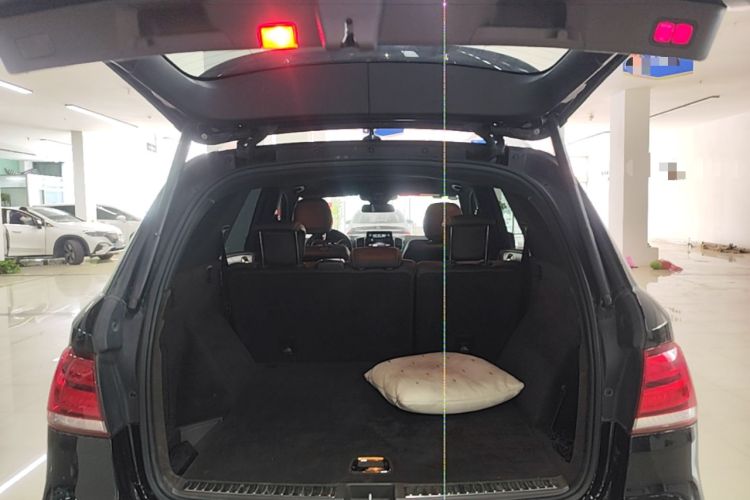Used Mercedes-Benz GLE 2017 GLE 400 4MATIC Trunk