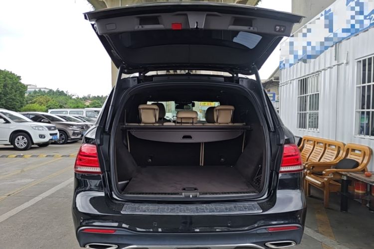 Used Mercedes-Benz GLE 2017 GLE 400 4MATIC Trunk