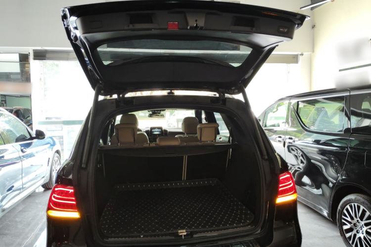 Used Mercedes-Benz GLE 2017 GLE 320 4MATIC Dynamic Model Trunk