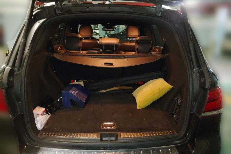 Used Mercedes-Benz GLE 2017 GLE 400 4MATIC Trunk